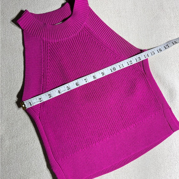 Aritzia Wilfred Crevier XS Fuschia Knit Top, halter style show off your shoulder - Picture 7 of 9